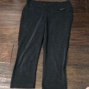 Nike leggings. capri